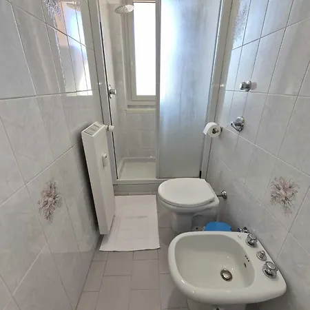 Check-inganni, Sopra La Metropolitana Fianco Cdi Апартаменты *