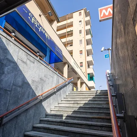 Apartament Check-inganni, Sopra La Metropolitana Fianco Cdi Mediolan