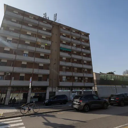 Check-inganni, Sopra La Metropolitana Fianco Cdi Mediolan