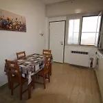 Check-inganni, Sopra La Metropolitana Fianco Cdi Appartement *